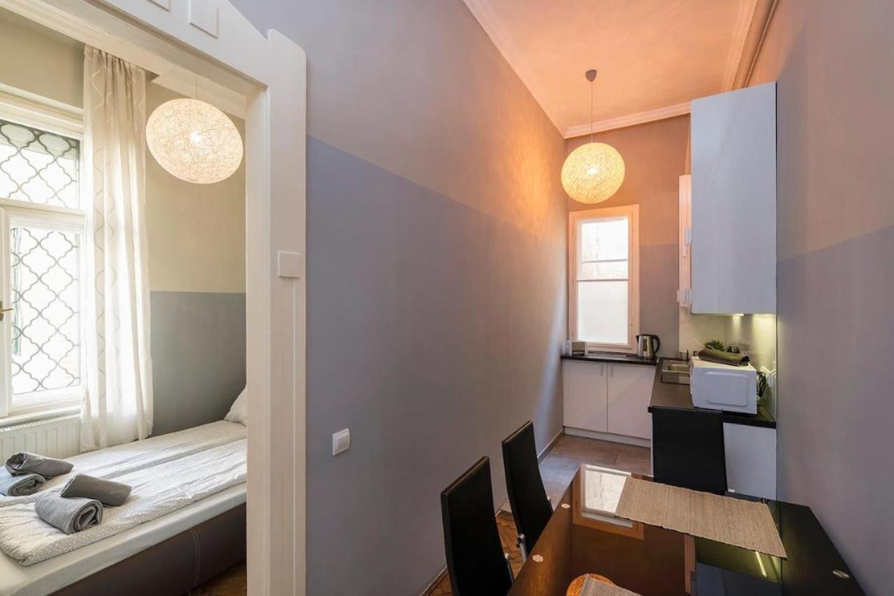 Vaci Street Apartments Будапеща Екстериор снимка