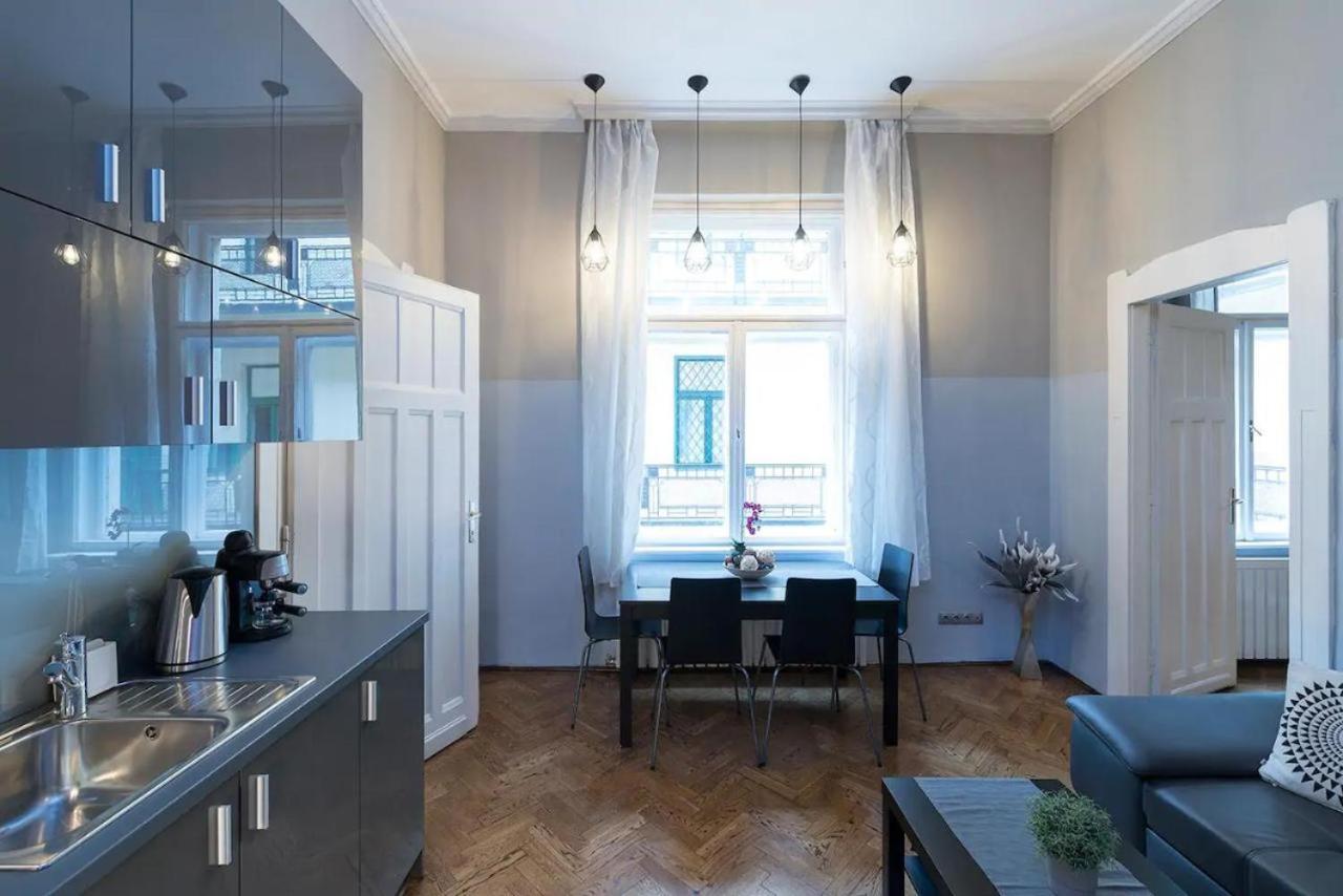 Vaci Street Apartments Будапеща Екстериор снимка