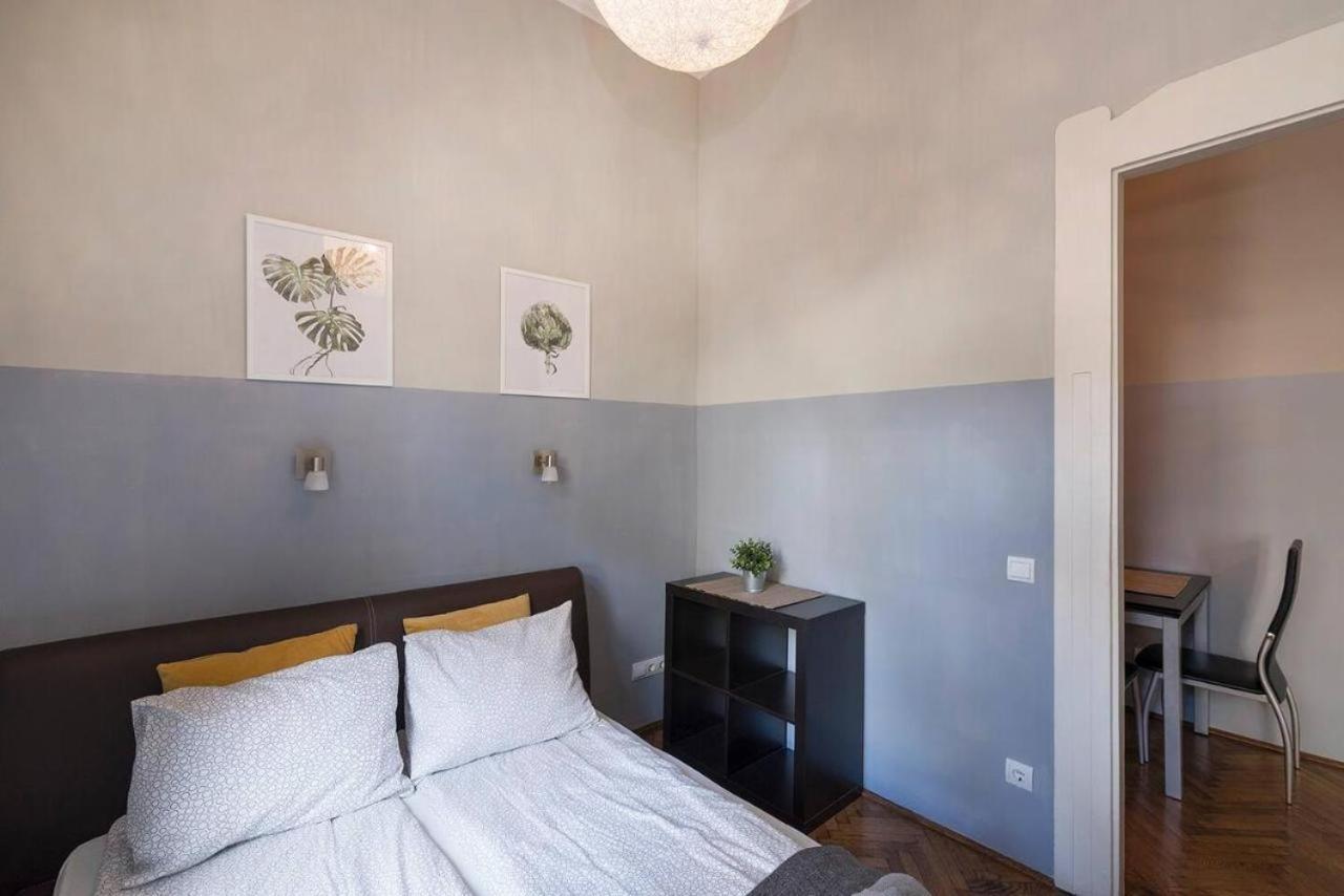 Vaci Street Apartments Будапеща Екстериор снимка